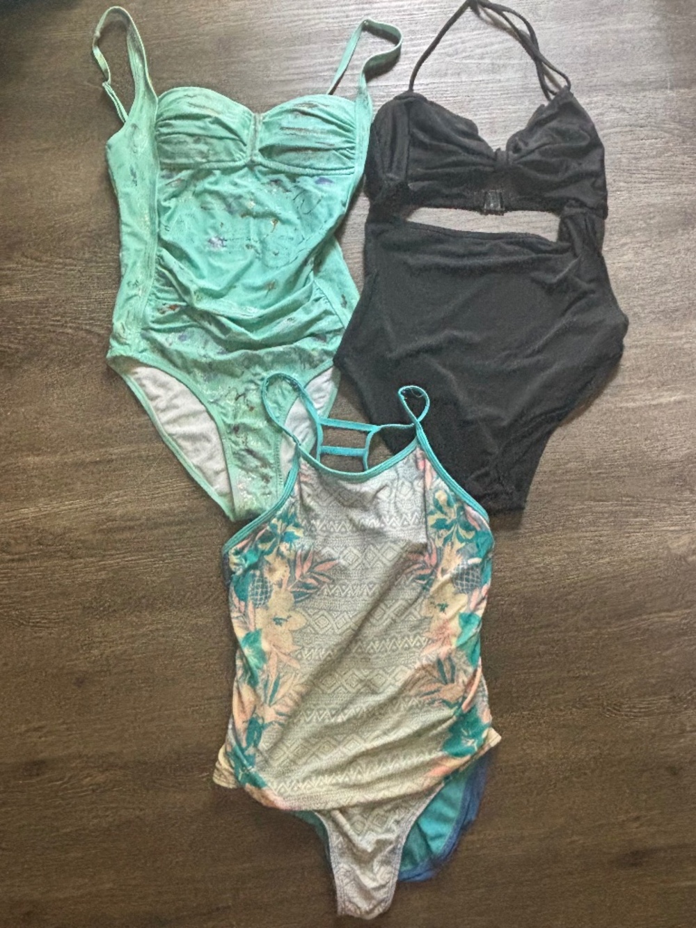 Lot of one piece bikinis, Bogo offer, swimsuit blue floral black scallop retro